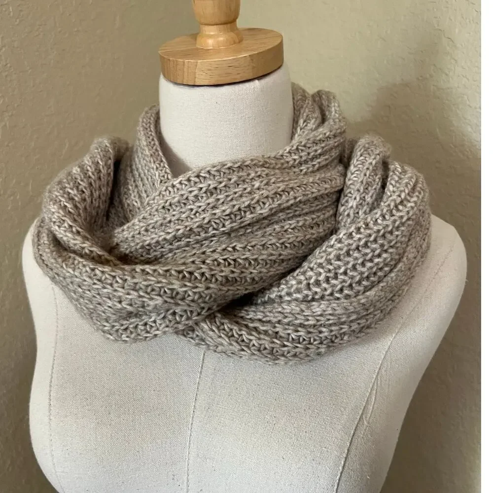 NEW Old Navy Tan Gold Knit Scarf Festive Holiday Neutral